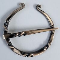 Fibula - scarf ring